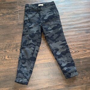 Camouflage flannel Pants Size XS 5/6